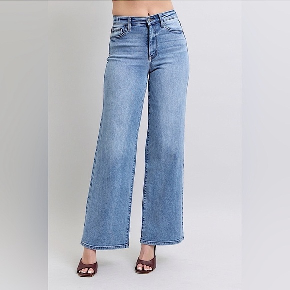 Judy Blue Denim - Judy Blue High Waist Wide Straight Leg Jeans Medium Blue Stretch Whiskered